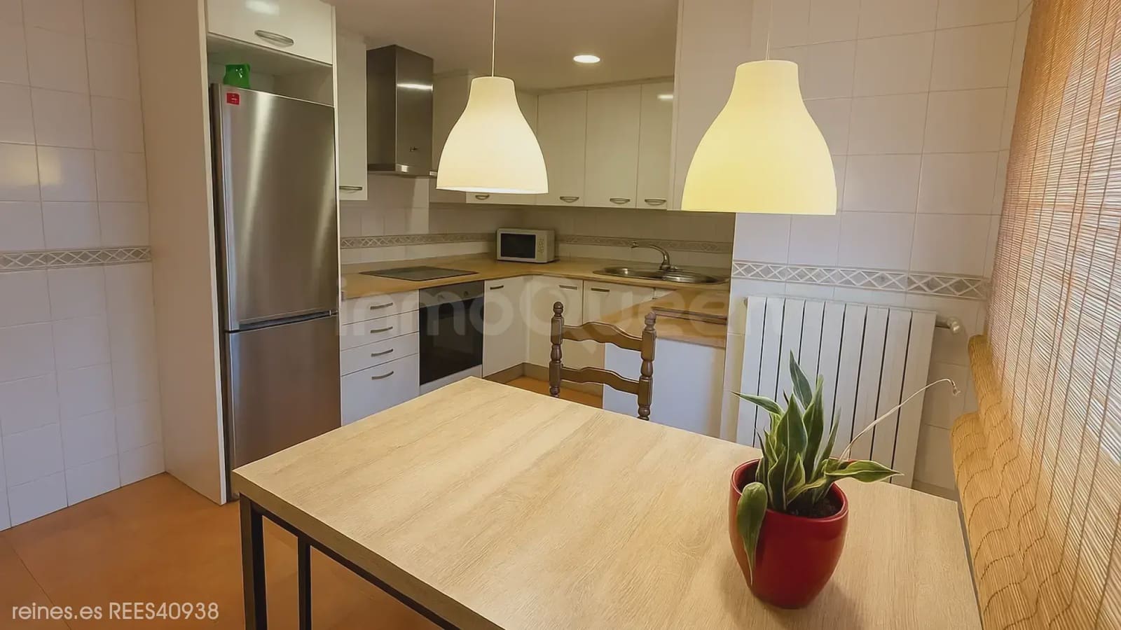 4 bedroom Flat for sale in Madrid city with pool garage - € 795,000 (Ref: 10121070)