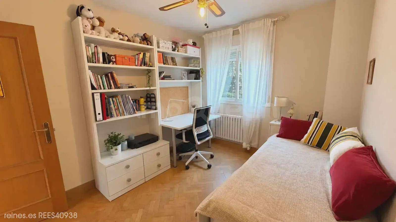 4 bedroom Flat for sale in Madrid city with pool garage - € 795,000 (Ref: 10121070)