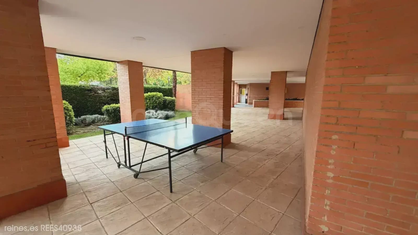 4 bedroom Flat for sale in Madrid city with pool garage - € 795,000 (Ref: 10121070)