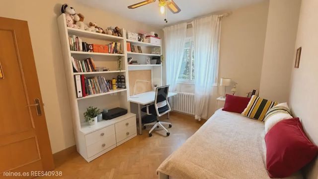 4 bedroom Flat for sale in Horcajo, Madrid city with pool garage - € 795,000 (Ref: 10121070)