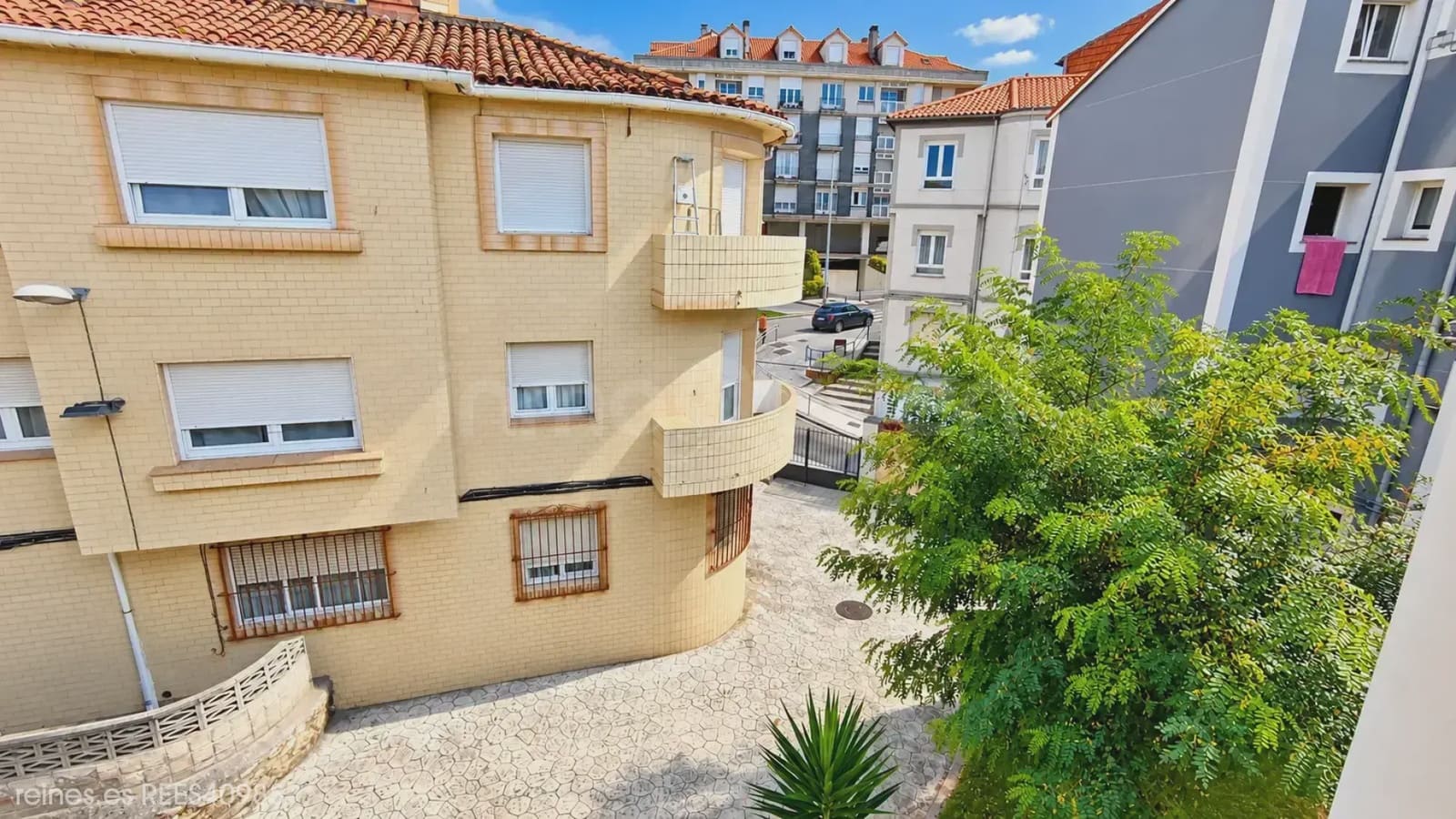 2 bedroom Flat for sale in Santander - € 219,000 (Ref: 10161851)