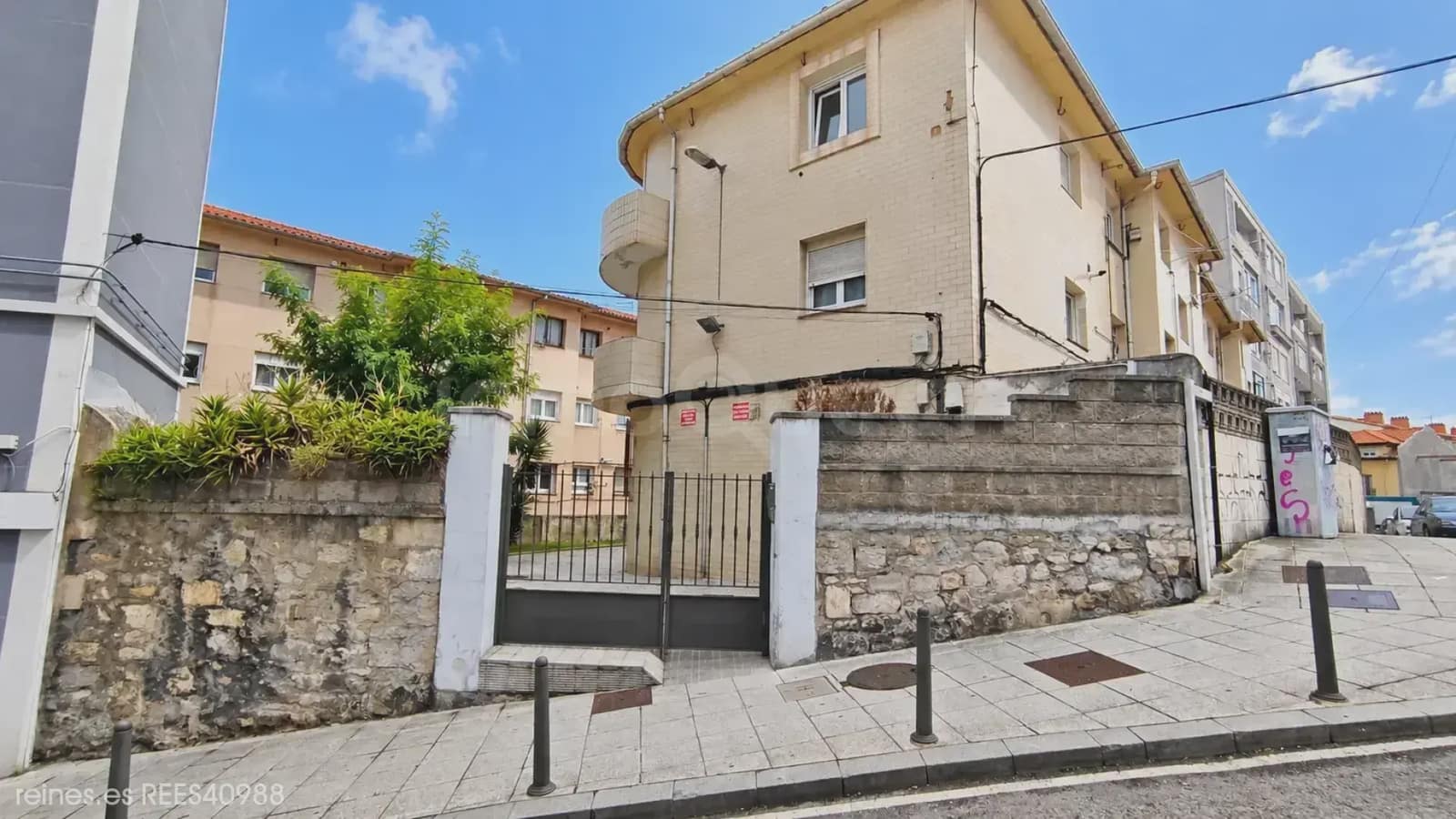 2 bedroom Flat for sale in Santander - € 219,000 (Ref: 10161851)