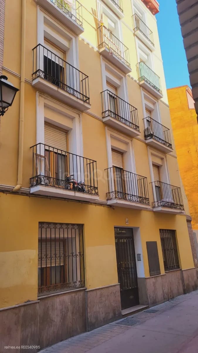 Apartment for sale in Zaragoza city - € 1,100,000 (Ref: 10161852)