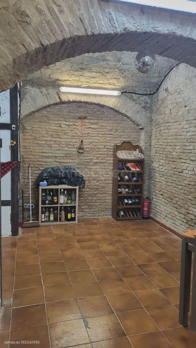 Apartment for sale in Zaragoza city - € 1,100,000 (Ref: 10161852)