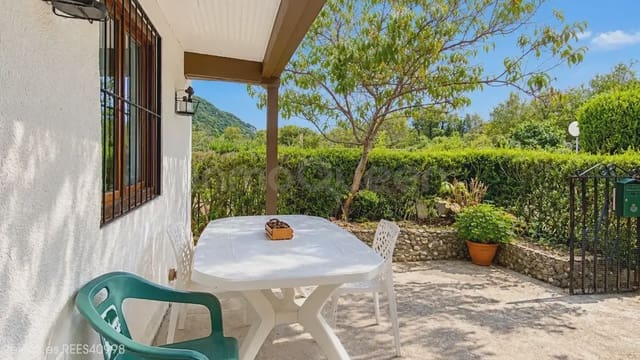 7 bedroom Terraced Villa for sale in Peñamellera Baja - € 240,000 (Ref: 10173039)