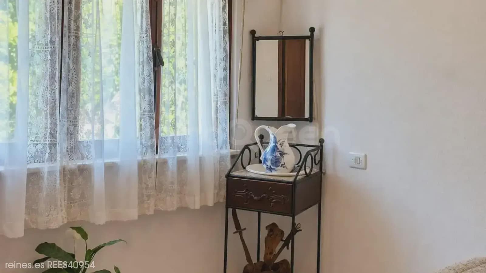 Chalet de 6 habitaciones en Vegadeo en venta con garaje - 300.000 € (Ref: 10186319)
