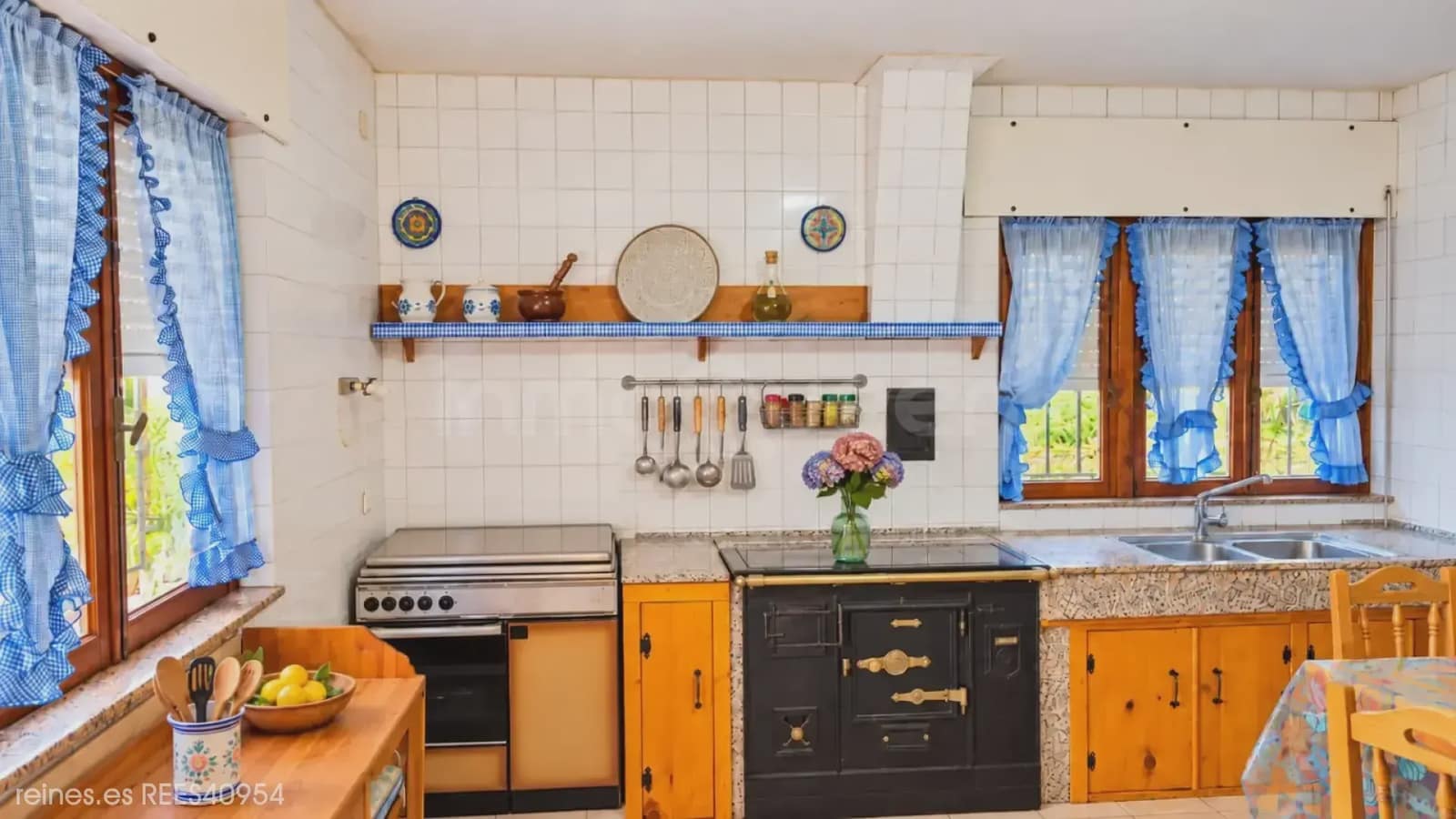 Chalet de 6 habitaciones en Vegadeo en venta con garaje - 300.000 € (Ref: 10186319)