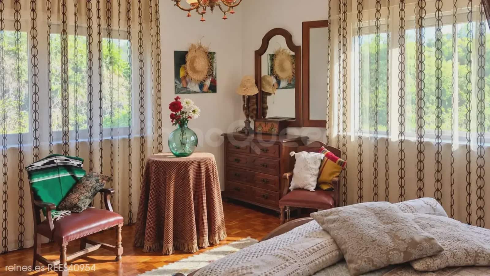 Chalet de 6 habitaciones en Vegadeo en venta con garaje - 300.000 € (Ref: 10186319)