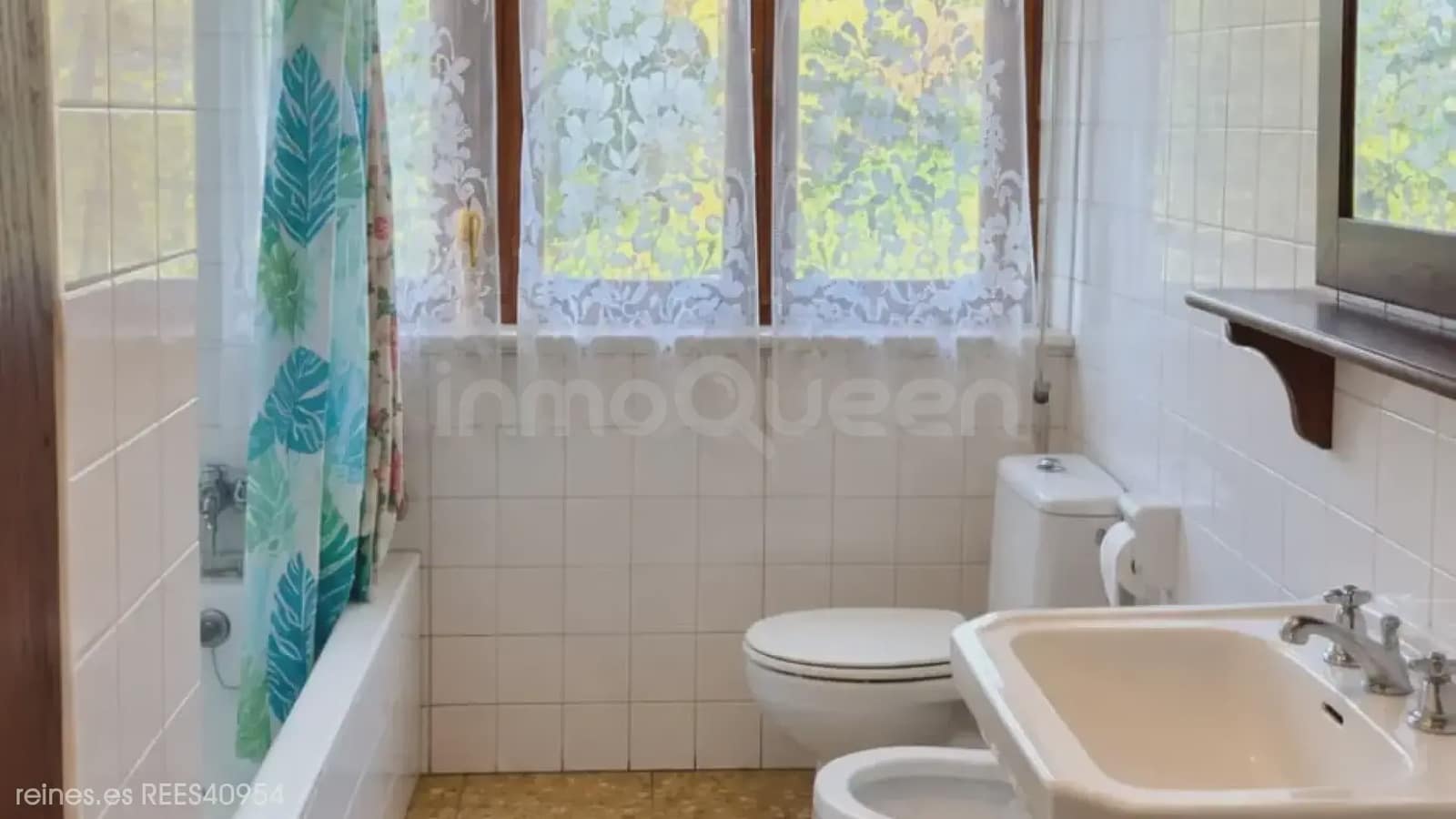 Chalet de 6 habitaciones en Vegadeo en venta con garaje - 300.000 € (Ref: 10186319)