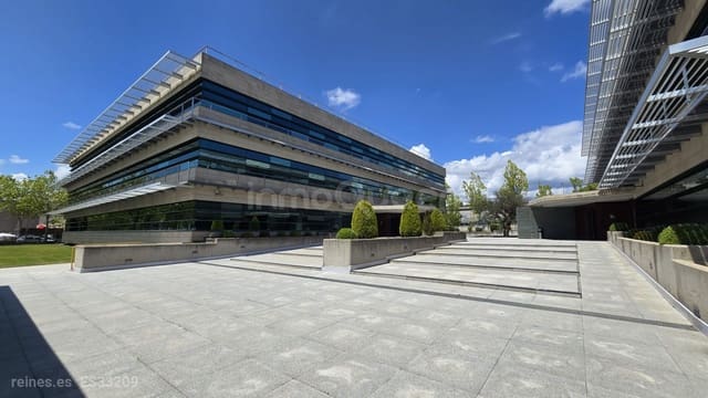 Kontor til salgs i Las Rozas de Madrid - € 980 000 (Ref: 9146281)