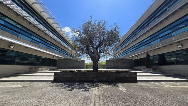 Office for sale in Las Rozas de Madrid - € 980,000 (Ref: 9146281)