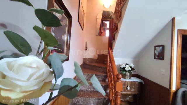 3 bedroom Townhouse for sale in Cabrales - € 175,000 (Ref: 9152508)