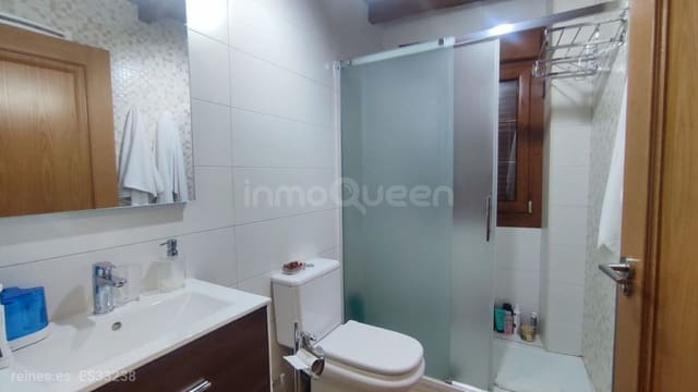 4 slaapkamer Villa te koop in Santo Adriano - € 280.000 (Ref: 9152838)