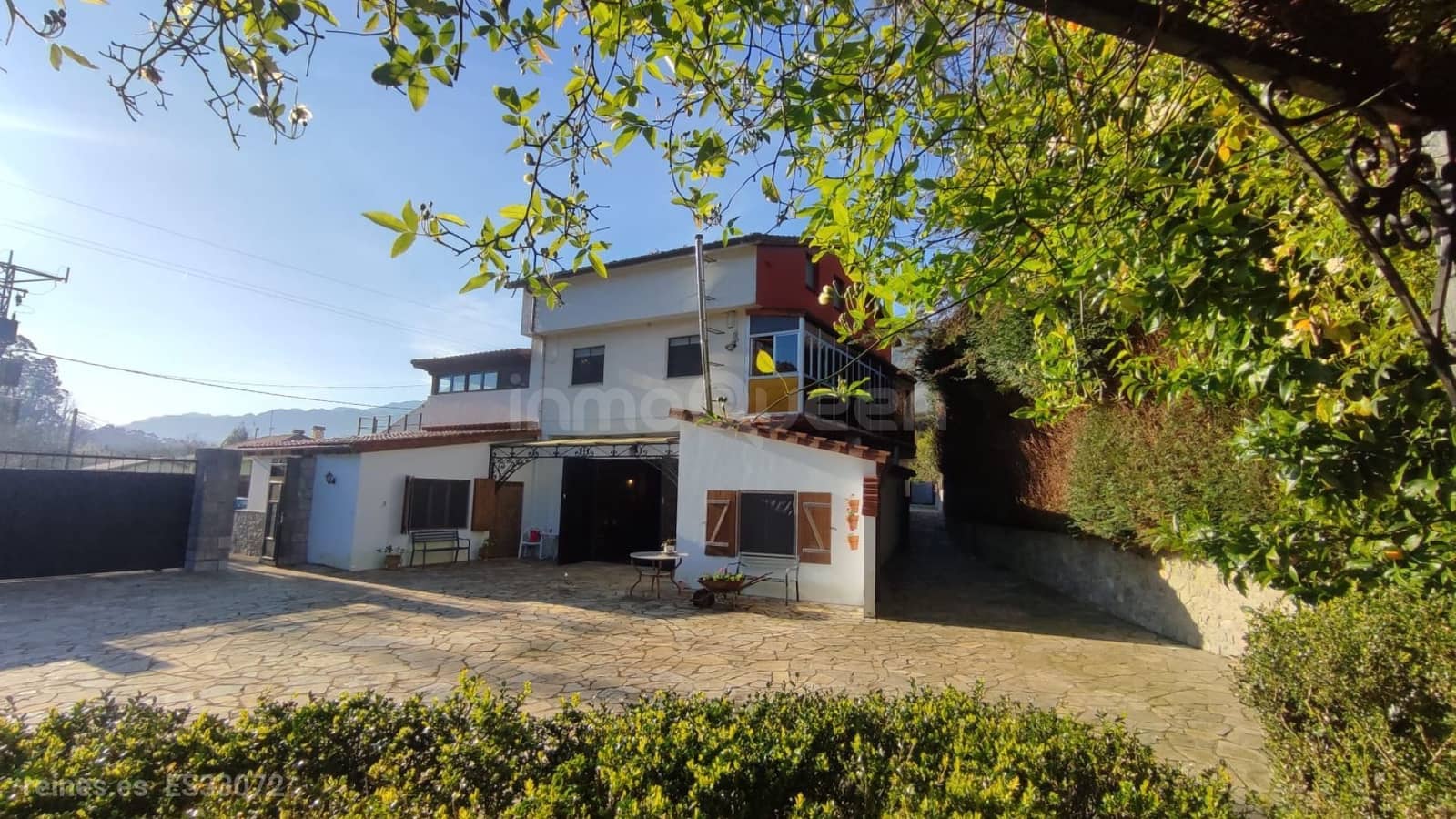 5 soveværelse Byhus til salg i Llanes med swimmingpool - € 499.000 (Ref: 9159038)