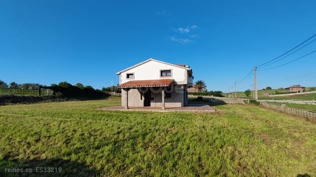 3 soveværelse Byhus til salg i Alfoz de Lloredo med garage - € 297.000 (Ref: 9161571)