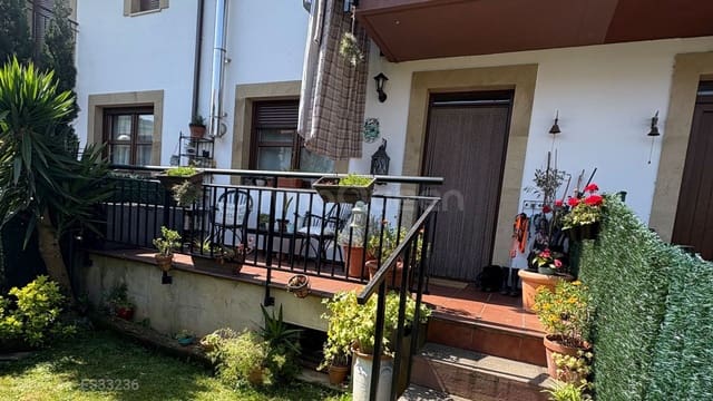 3 soveværelse Rækkehus til salg i Villasevil, Santiurde de Toranzo med swimmingpool garage - € 276.000 (Ref: 9161827)