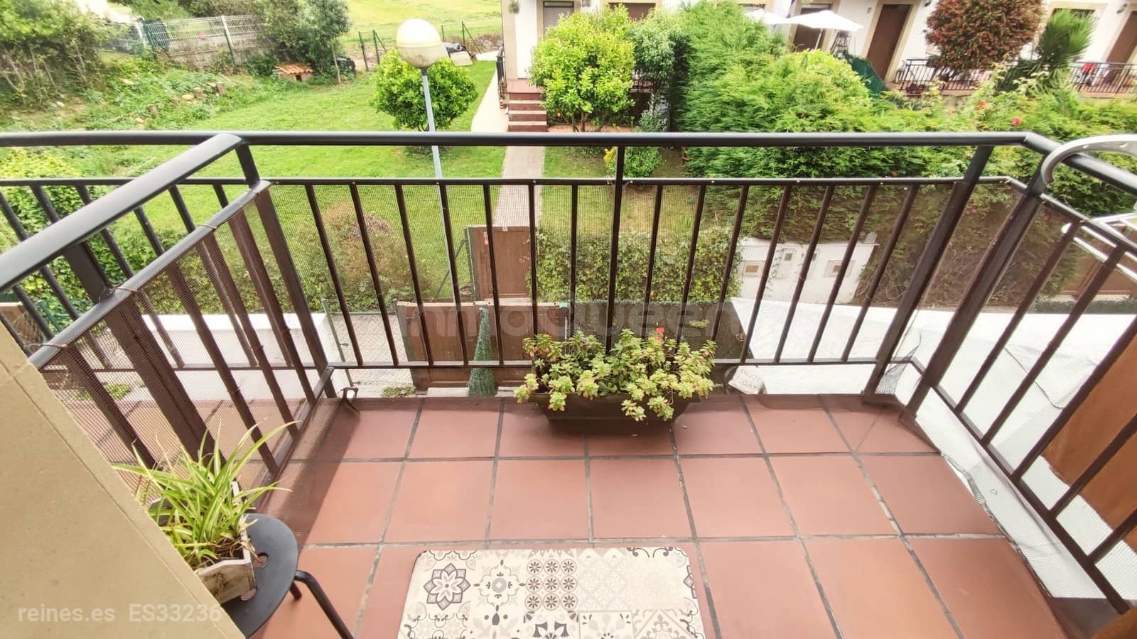 3 makuuhuone Rivitalo myytävänä paikassa Villasevil mukana uima-altaan 
autotalli - 276 000 € (Ref: 9161827)