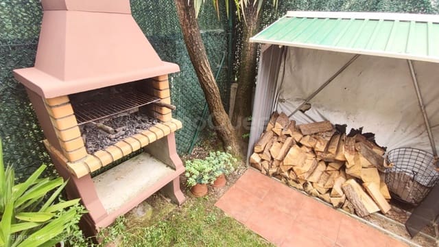 3 makuuhuone Rivitalo myytävänä paikassa Villasevil, Santiurde de Toranzo mukana uima-altaan 
autotalli - 276 000 € (Ref: 9161827)