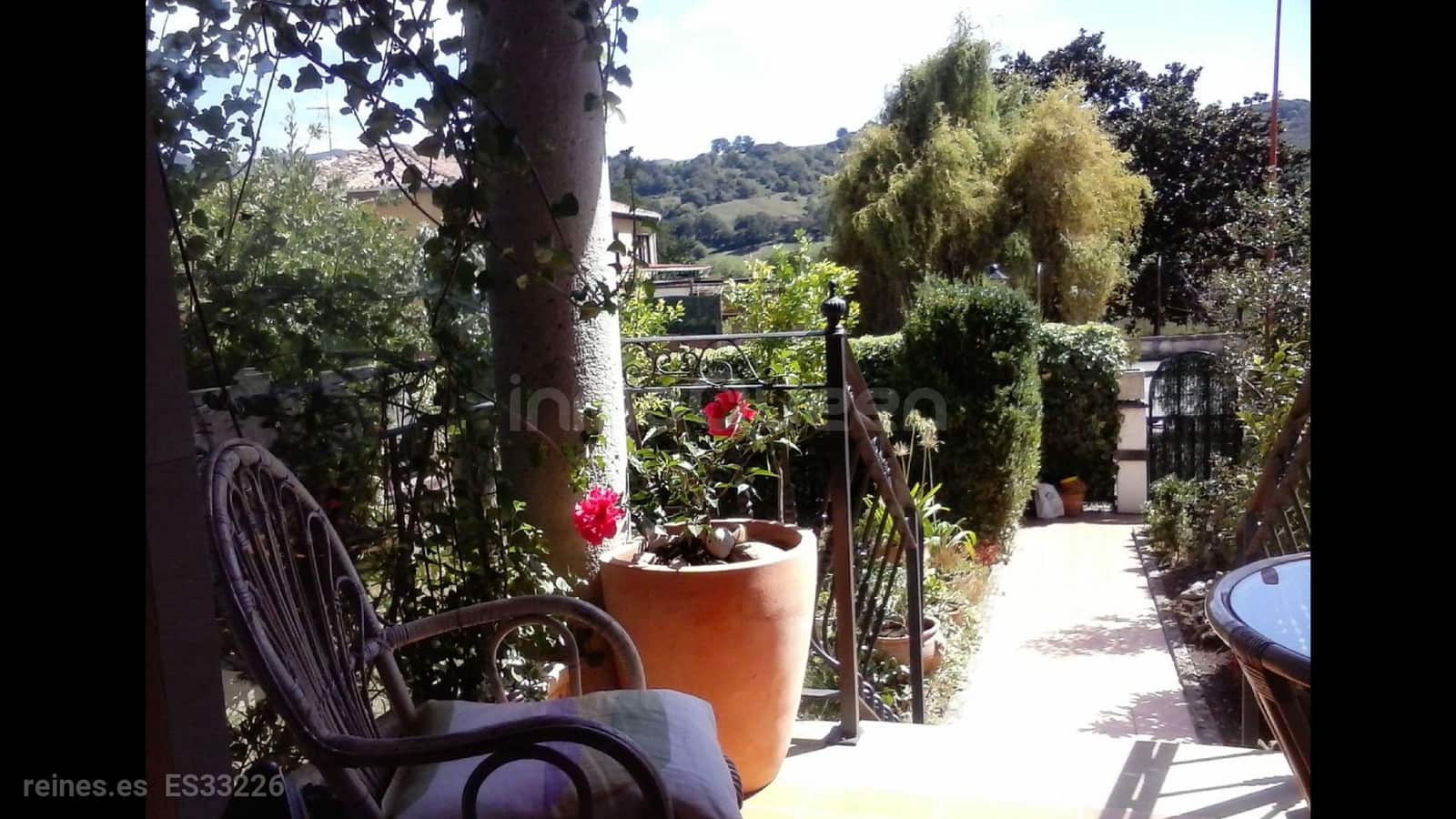 5 soverom Kjedet enebolig til salgs i Rasines med garasje - € 265 000 (Ref: 9161852)