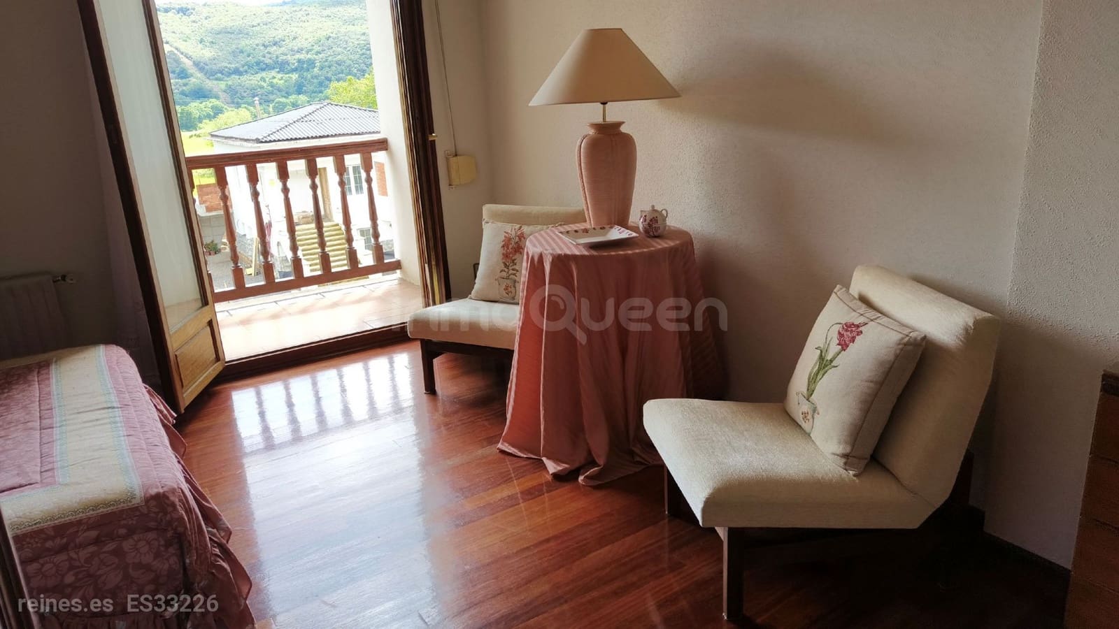 5 soverom Kjedet enebolig til salgs i Rasines med garasje - € 265 000 (Ref: 9161852)