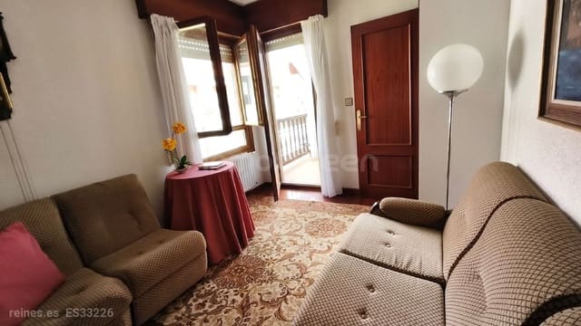 5 slaapkamer Halfvrijstaande villa te koop in Rasines met garage - € 265.000 (Ref: 9161852)