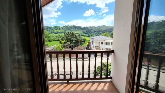 5 slaapkamer Halfvrijstaande villa te koop in Rasines met garage - € 265.000 (Ref: 9161852)