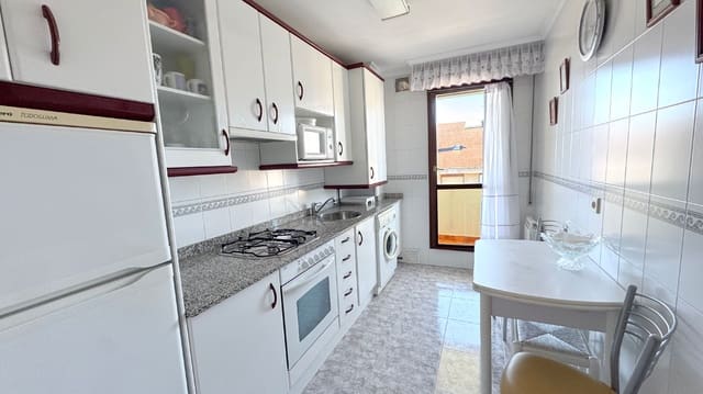 3 soveværelse Lejlighed til salg i Suances med garage - € 219.000 (Ref: 9282711)