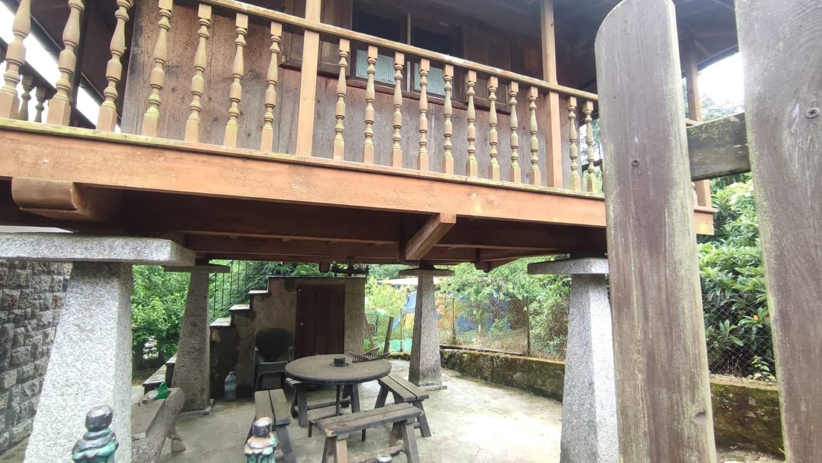 6 bedroom Townhouse for sale in Llanes - € 495,000 (Ref: 9384804)