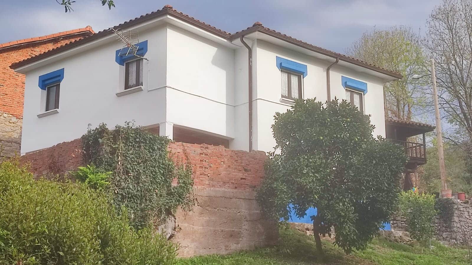 3 soveværelse Byhus til salg i Salas - € 135.000 (Ref: 9400054)