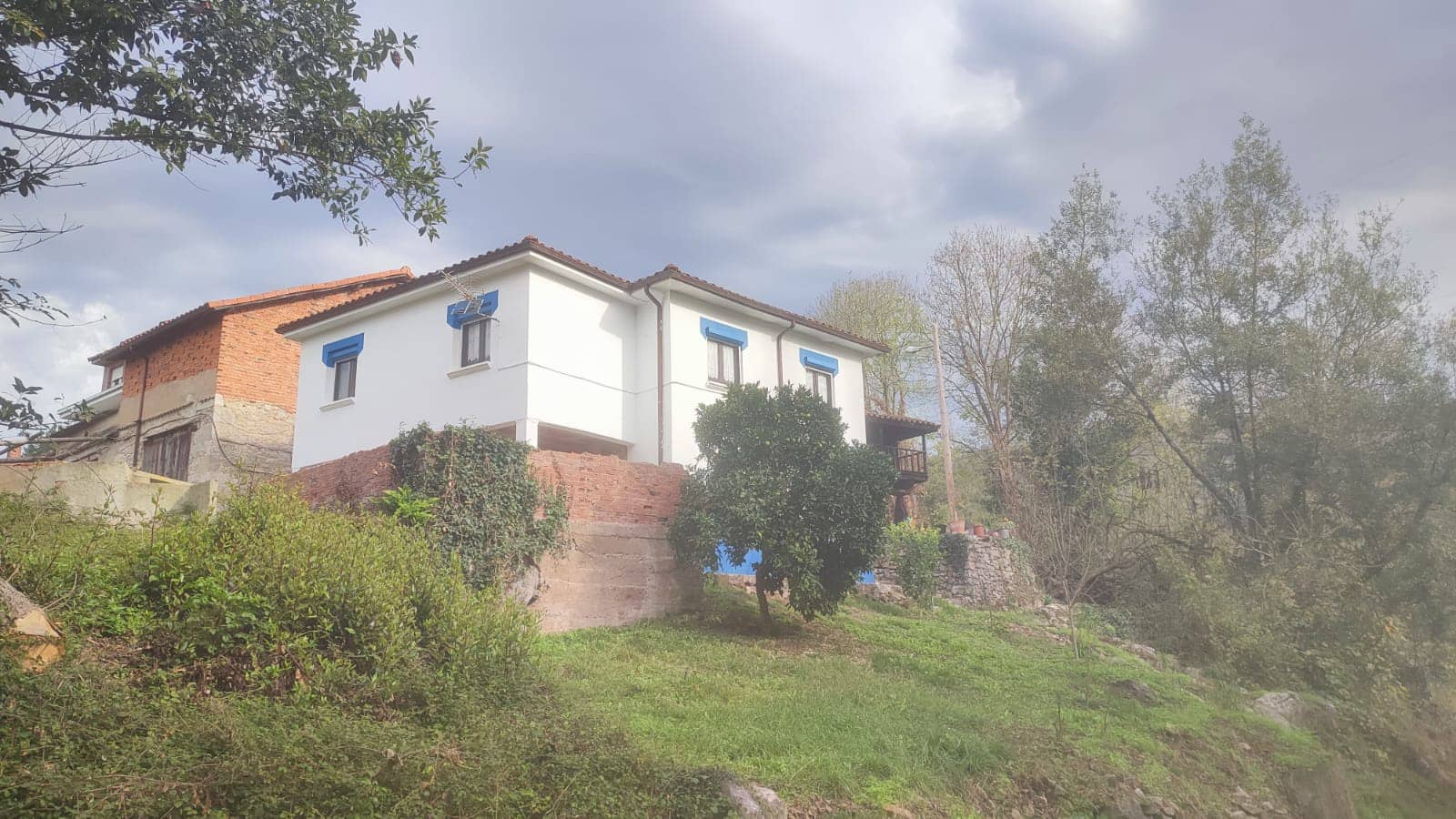 3 soveværelse Byhus til salg i Salas - € 135.000 (Ref: 9400054)