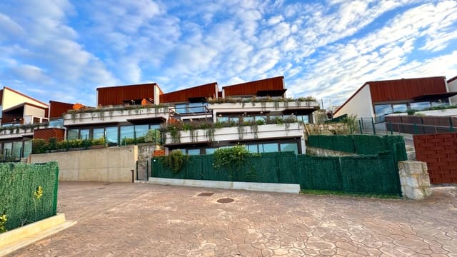 2 slaapkamer Rijtjeshuis te koop in Udías - € 324.900 (Ref: 9401711)