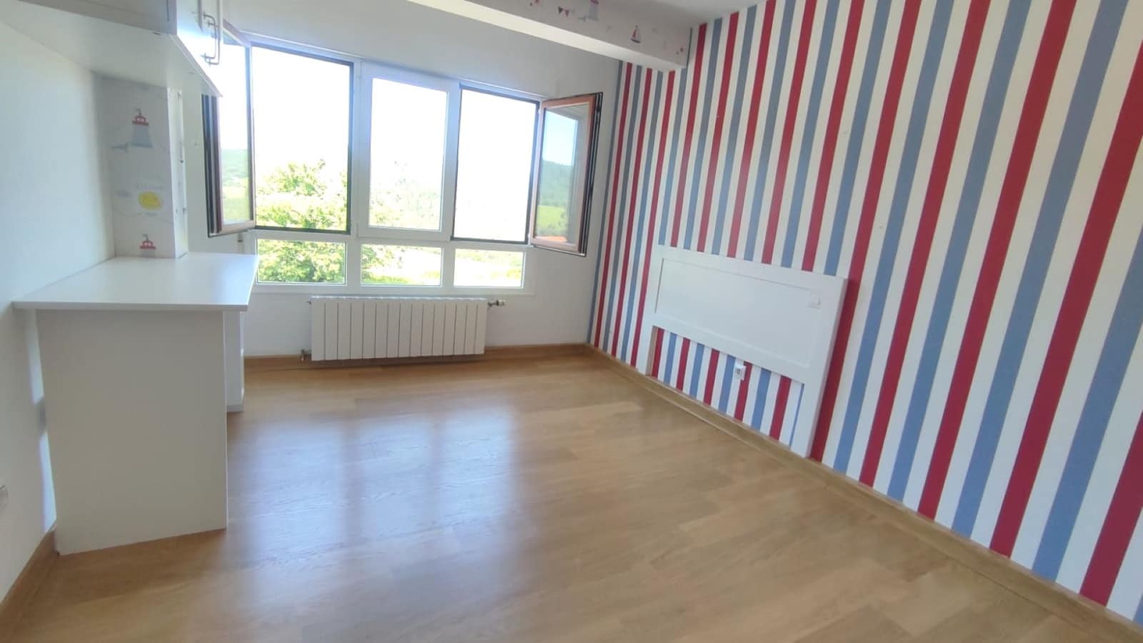 3 slaapkamer Flat te koop in Colombres met garage - € 180.000 (Ref: 9405868)