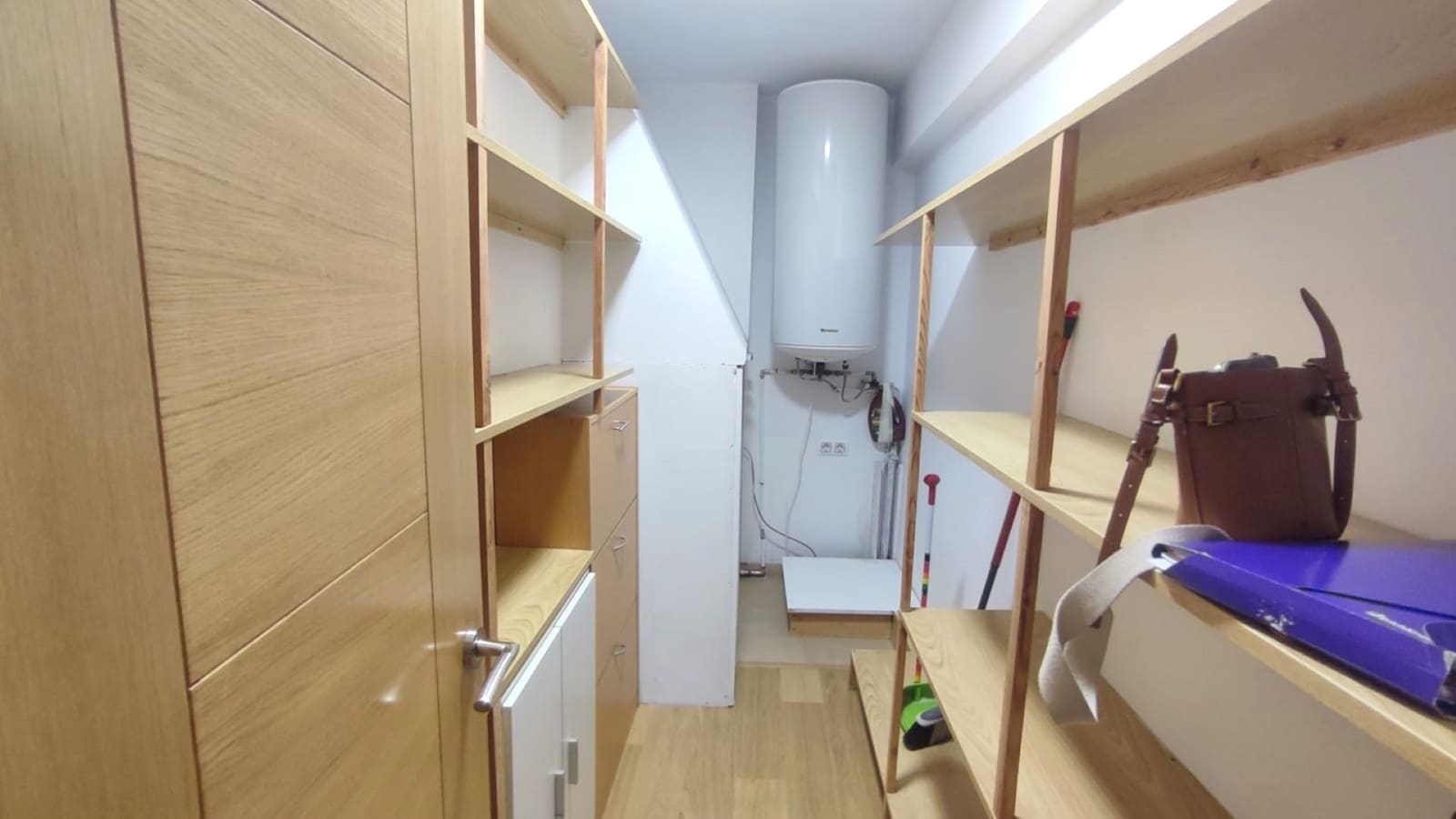 3 slaapkamer Flat te koop in Colombres met garage - € 180.000 (Ref: 9405868)