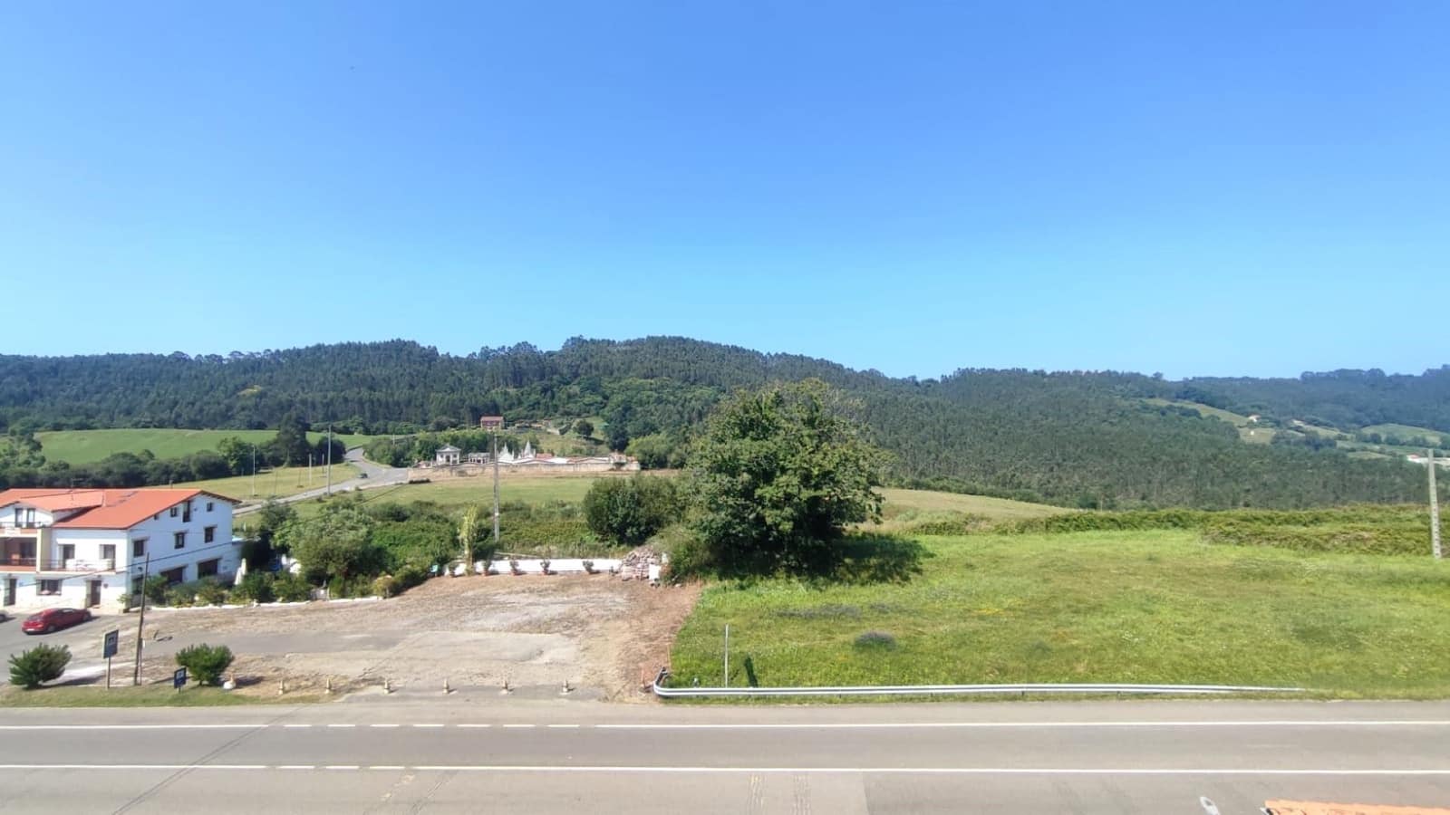 3 slaapkamer Flat te koop in Colombres met garage - € 180.000 (Ref: 9405868)