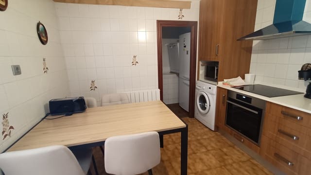 3 bedroom Townhouse for sale in Peñarrubia with garage - € 349,000 (Ref: 9432502)