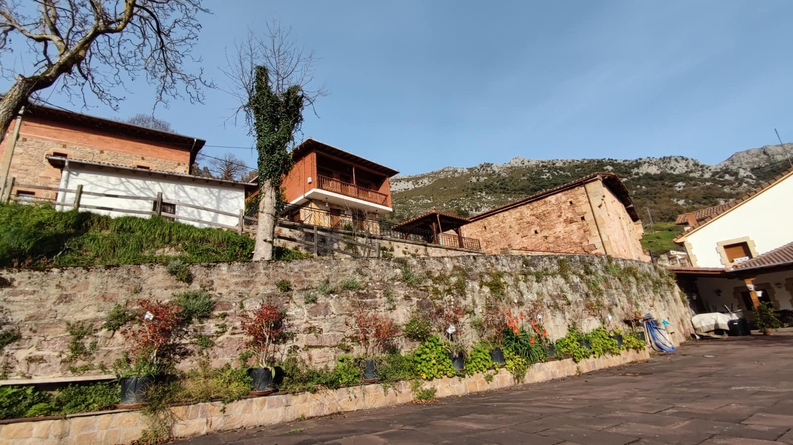 3 bedroom Townhouse for sale in Penarrubia with garage - € 349,000 (Ref: 9432502)