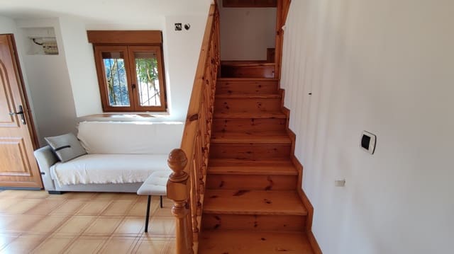 3 bedroom Townhouse for sale in Peñarrubia with garage - € 349,000 (Ref: 9432502)