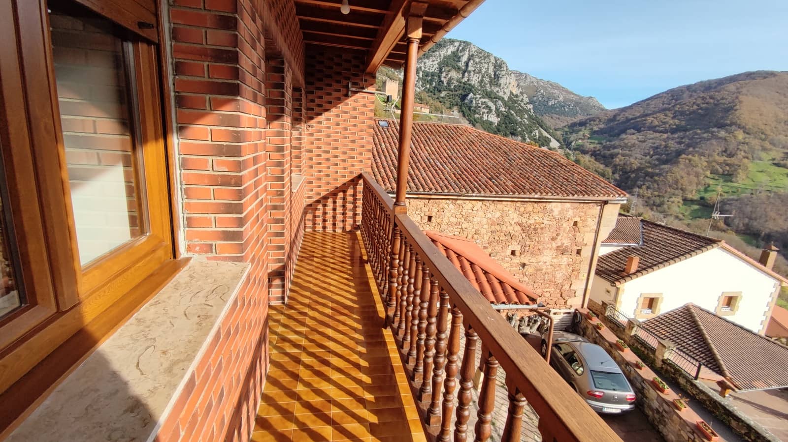 3 bedroom Townhouse for sale in Penarrubia with garage - € 349,000 (Ref: 9432502)