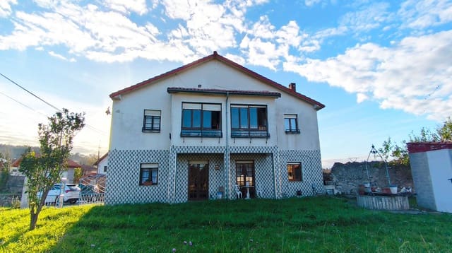 3 bedroom Townhouse for sale in Miengo - € 449,000 (Ref: 9432503)