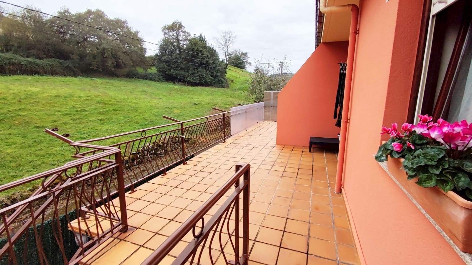 3 bedroom Apartment for sale in Lierganes with garage - € 198,000 (Ref: 9434553)