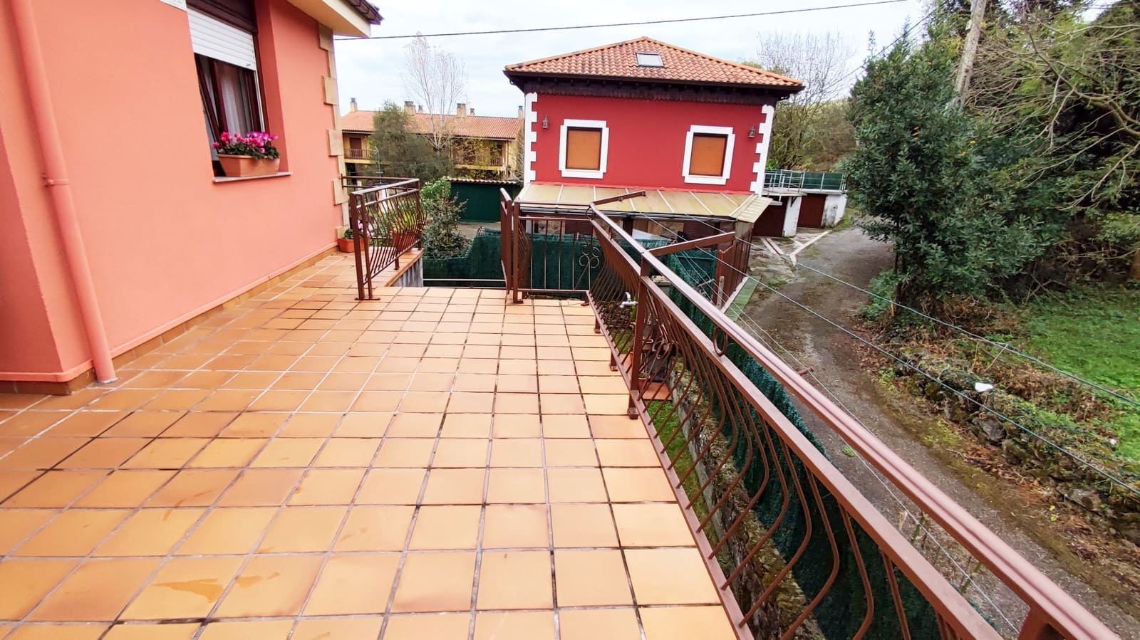 3 bedroom Apartment for sale in Lierganes with garage - € 198,000 (Ref: 9434553)