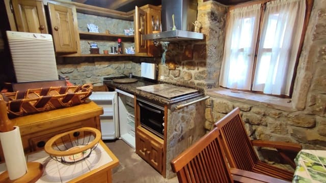 2 bedroom Townhouse for sale in Herrerías - € 390,000 (Ref: 9588054)