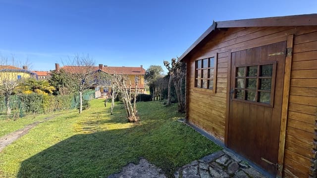 Adosado de 3 habitaciones en Comillas en venta con piscina garaje - 540.000 € (Ref: 9664046)