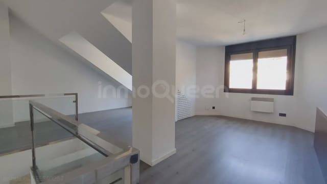 1 quarto Apartamento para arrendar em Mieres - 650 € (Ref: 9715281)