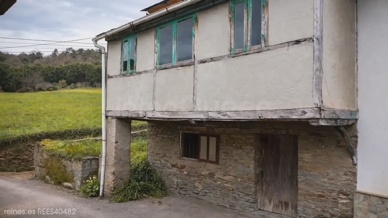 Finka/Dom wiejski na sprzedaż w Coana z garażem - 40 000 € (Ref: 9715282)