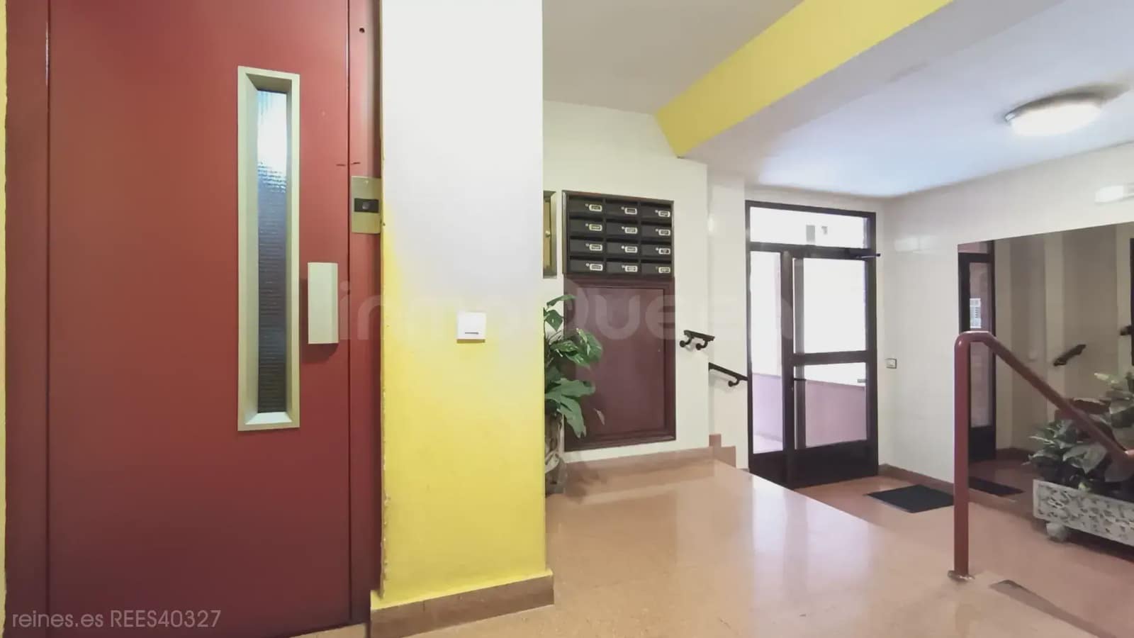 2 bedroom Flat for sale in Oviedo with garage - € 158,000 (Ref: 9715285)