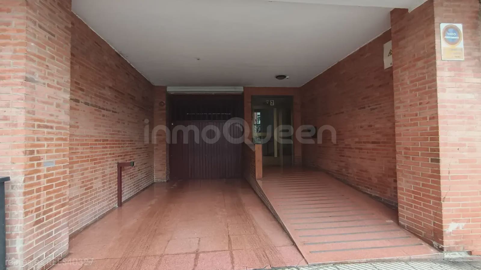 2 bedroom Flat for sale in Oviedo with garage - € 158,000 (Ref: 9715285)