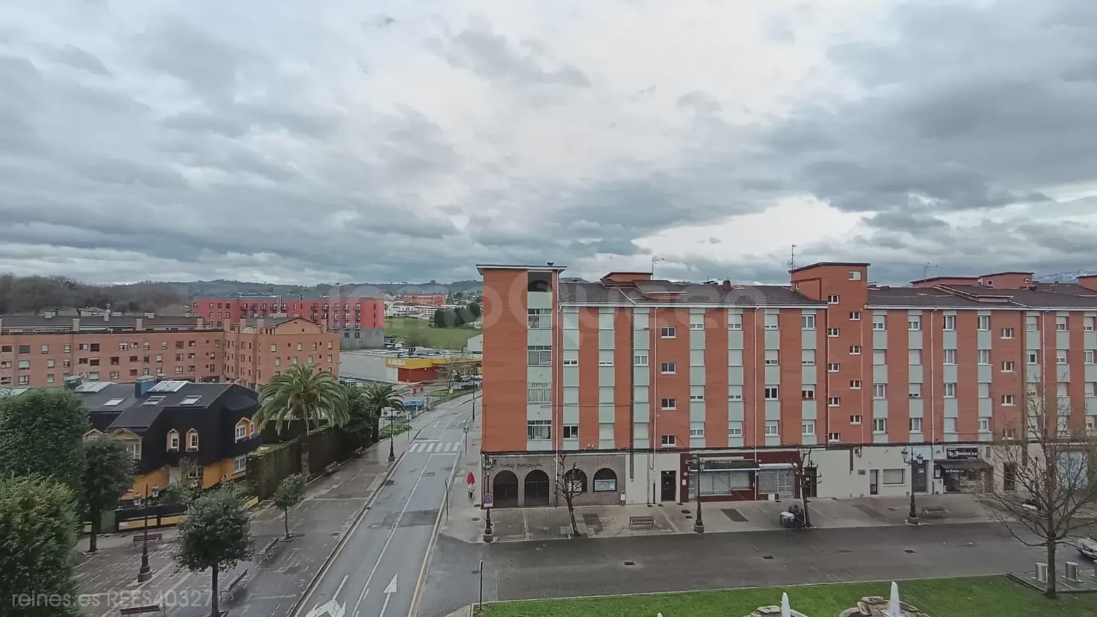 2 bedroom Flat for sale in Oviedo with garage - € 158,000 (Ref: 9715285)