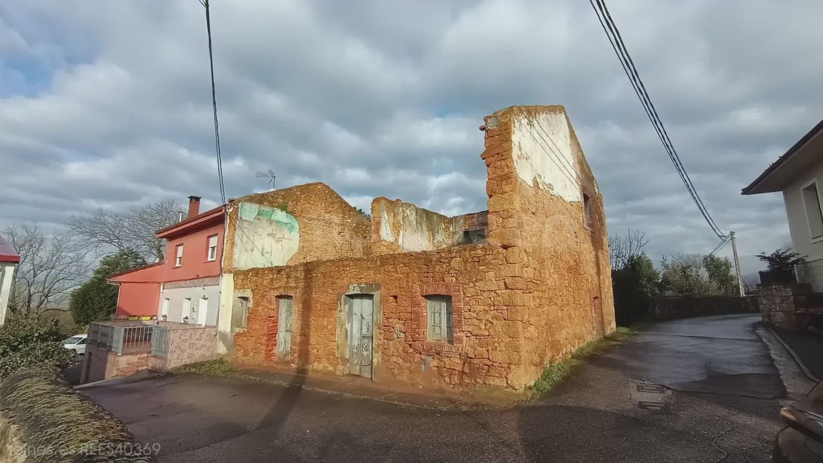 Finca/Country House for sale in Llanera - € 85,000 (Ref: 9715286)