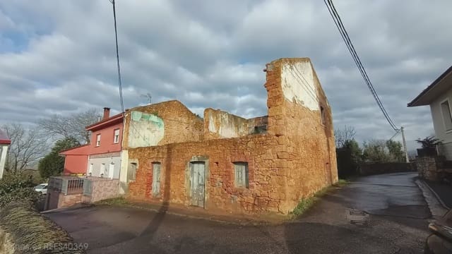 Finca/Country House for sale in Llanera - € 85,000 (Ref: 9715286)